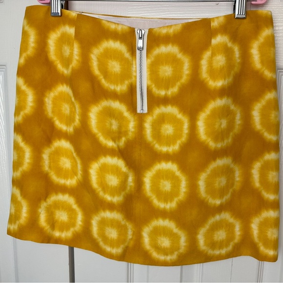 J. CREW Mini Skirt Tie Dye Sunflower Yellow Silk Linen Lined Exposed Zipper - Picture 2 of 8
